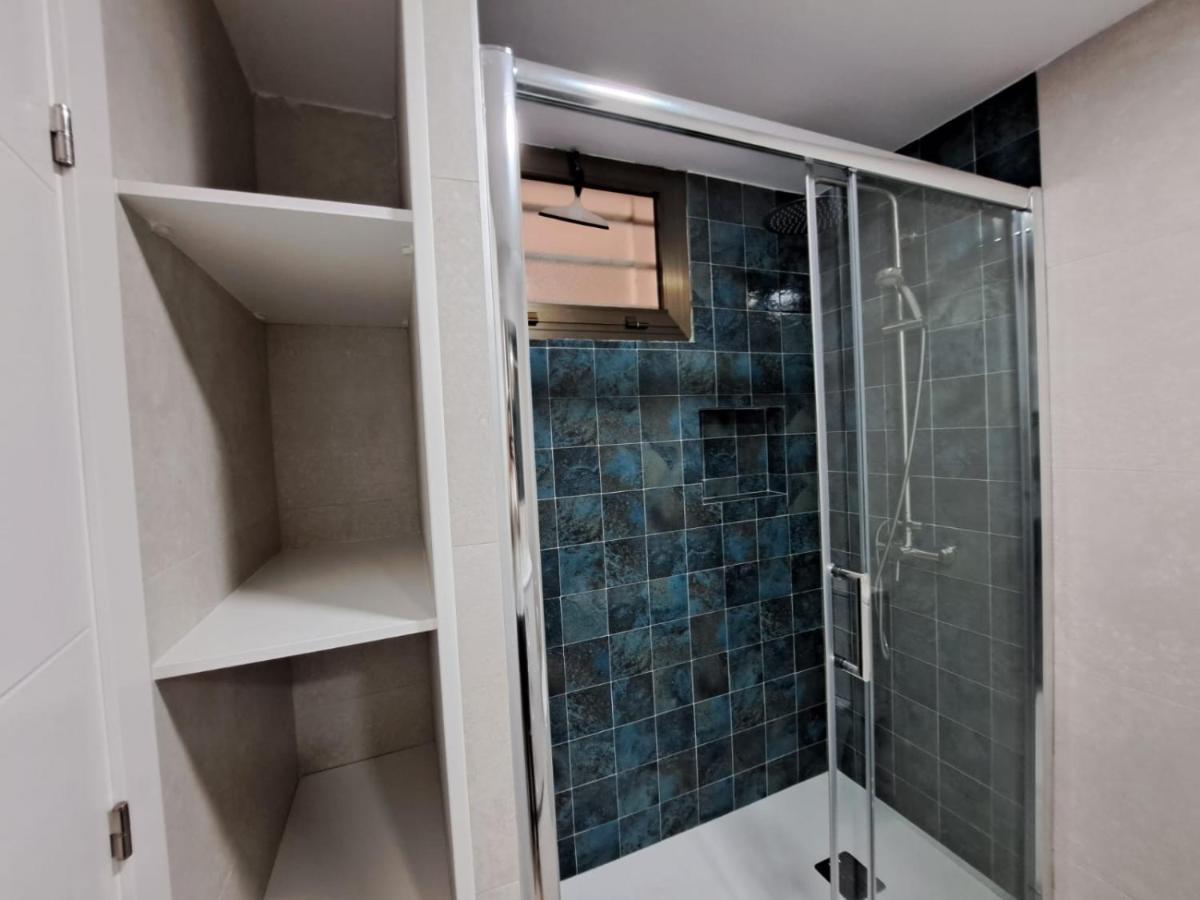 Newly Reformed 2 Bedroom Apartment In The Center Of Los Cristianos 로스크리스티아노스 외부 사진