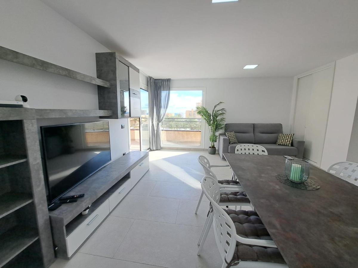 Newly Reformed 2 Bedroom Apartment In The Center Of Los Cristianos 로스크리스티아노스 외부 사진